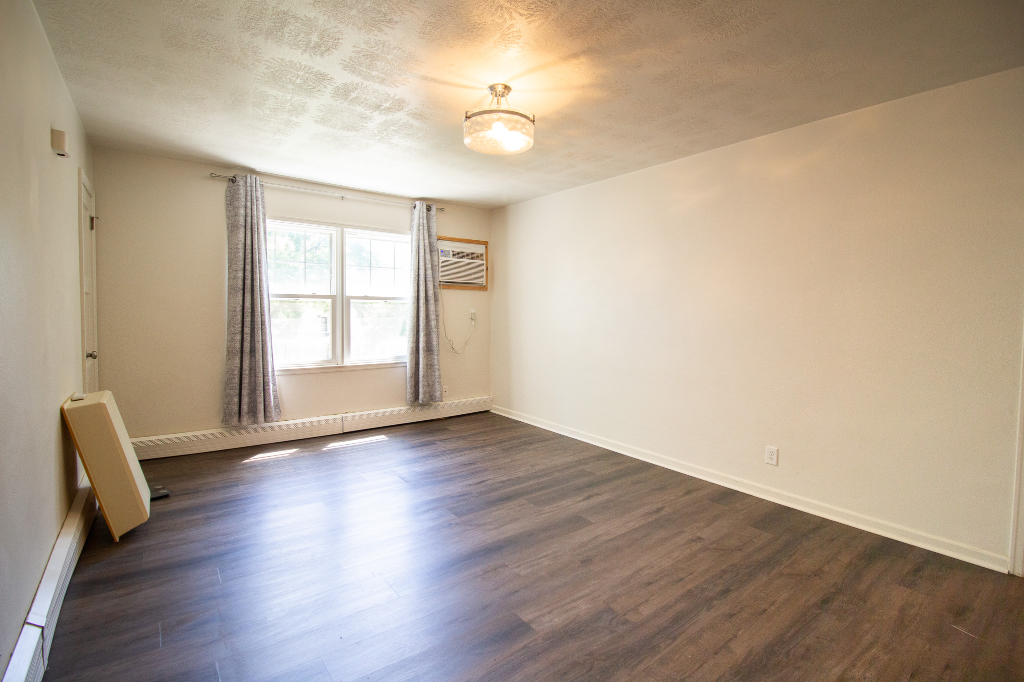 321 North Duluth Avenue - 3
