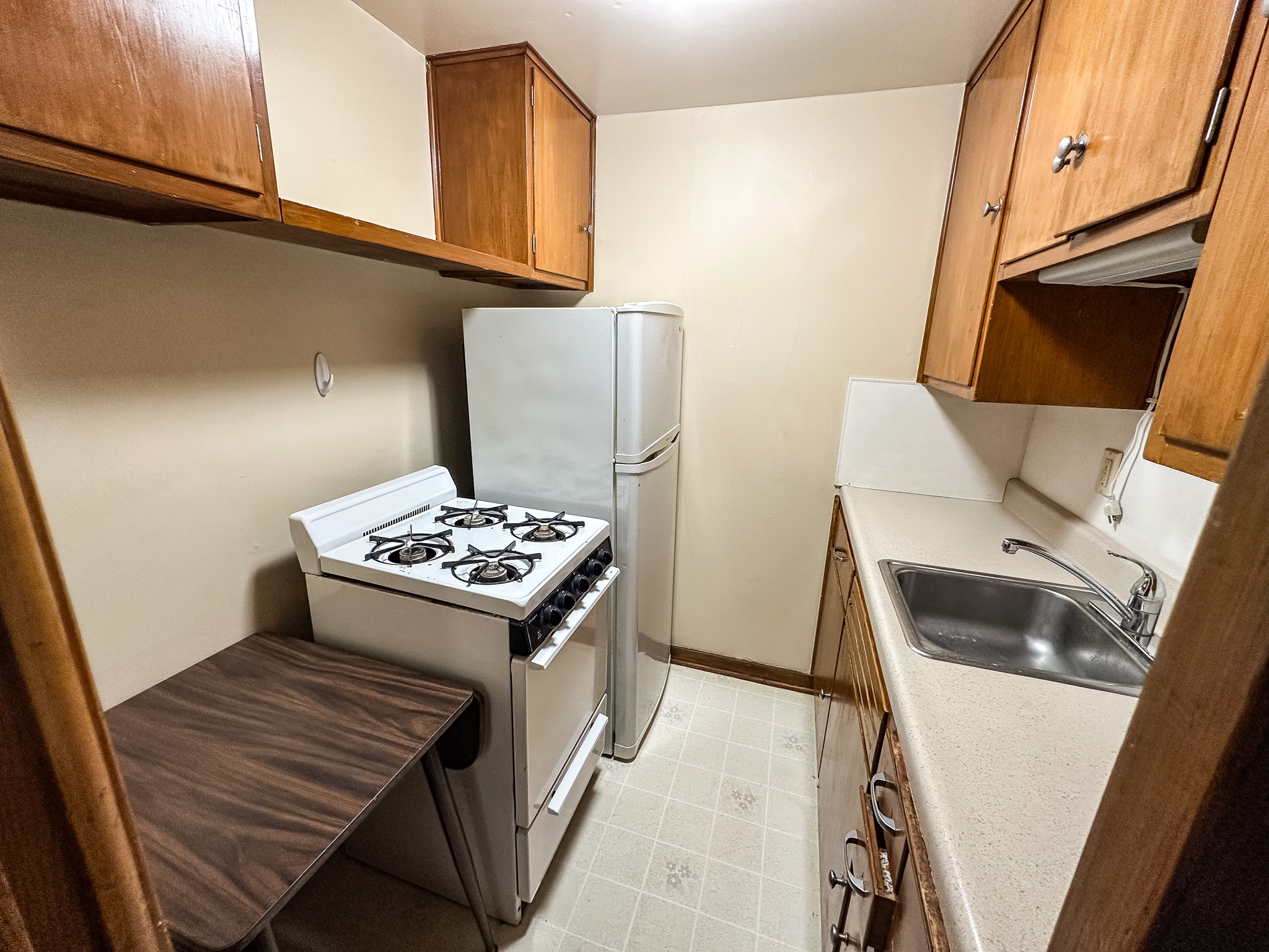 1820 South Duluth Avenue - 5